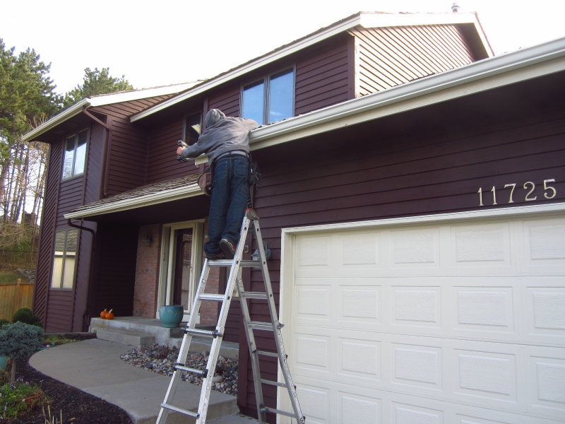 installation-of-seamless-gutters